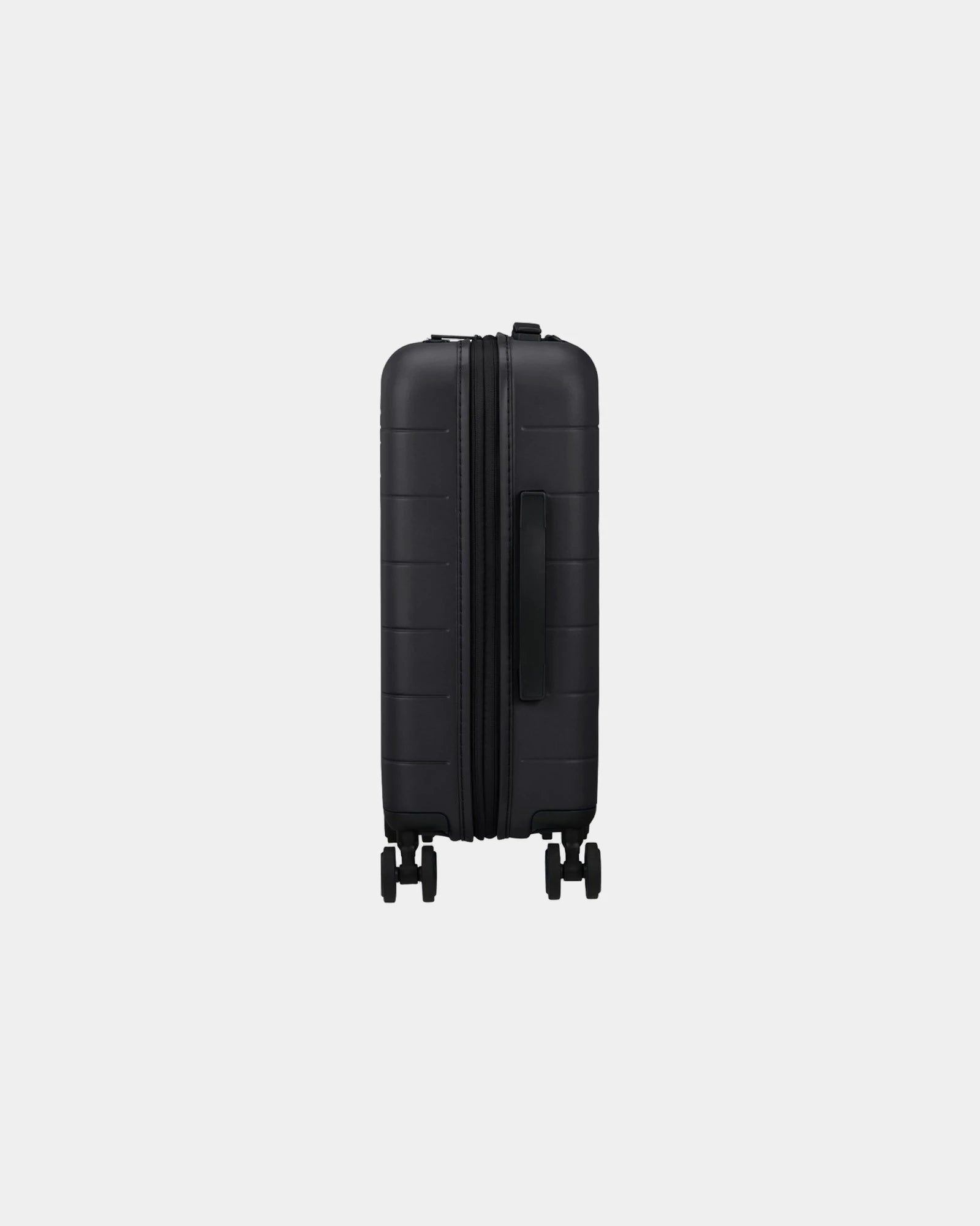 Walizka kabinowa z poliwęglanu 55 cm American Tourister z nadrukiem - 18