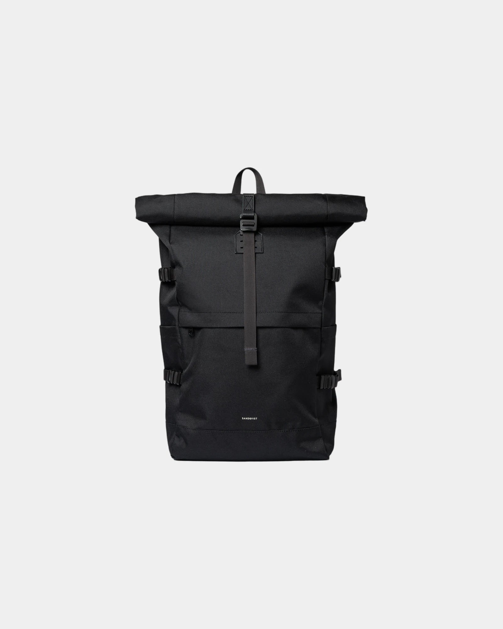 Plecak z recyklingu Sandqvist Icon Rolltop 26L z nadrukiem - Czarny/czarny z czarną skórą
