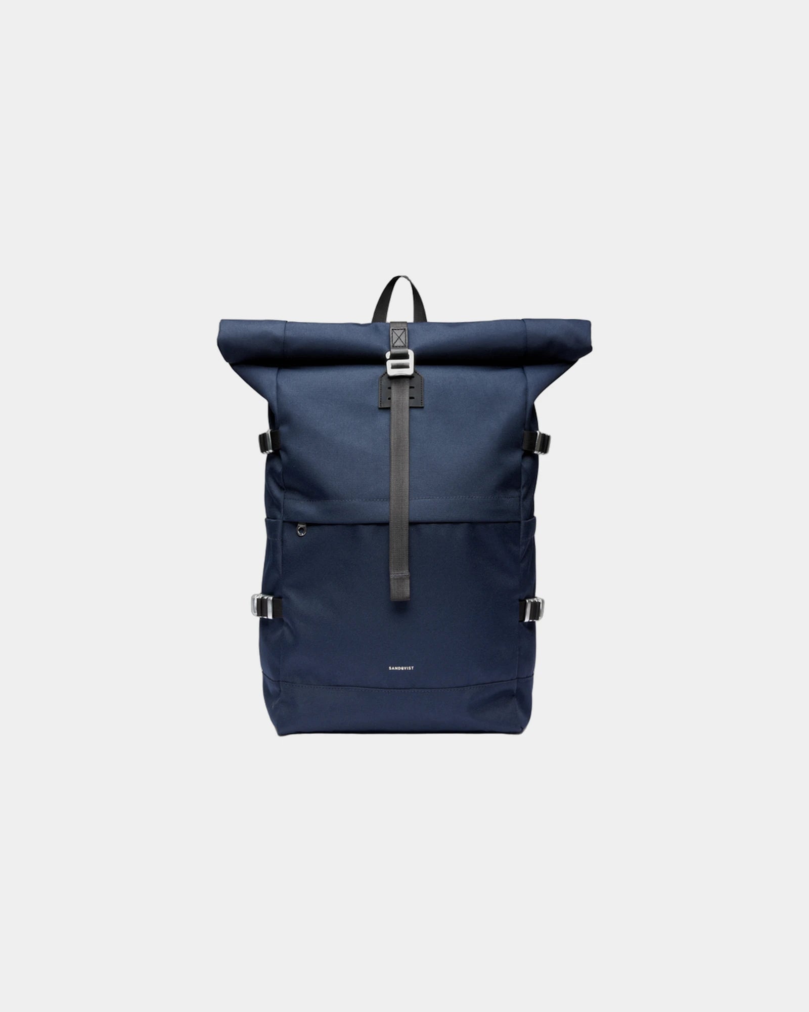 Plecak z recyklingu Sandqvist Icon Rolltop 26L z nadrukiem - Granatowy ze skórą czarną