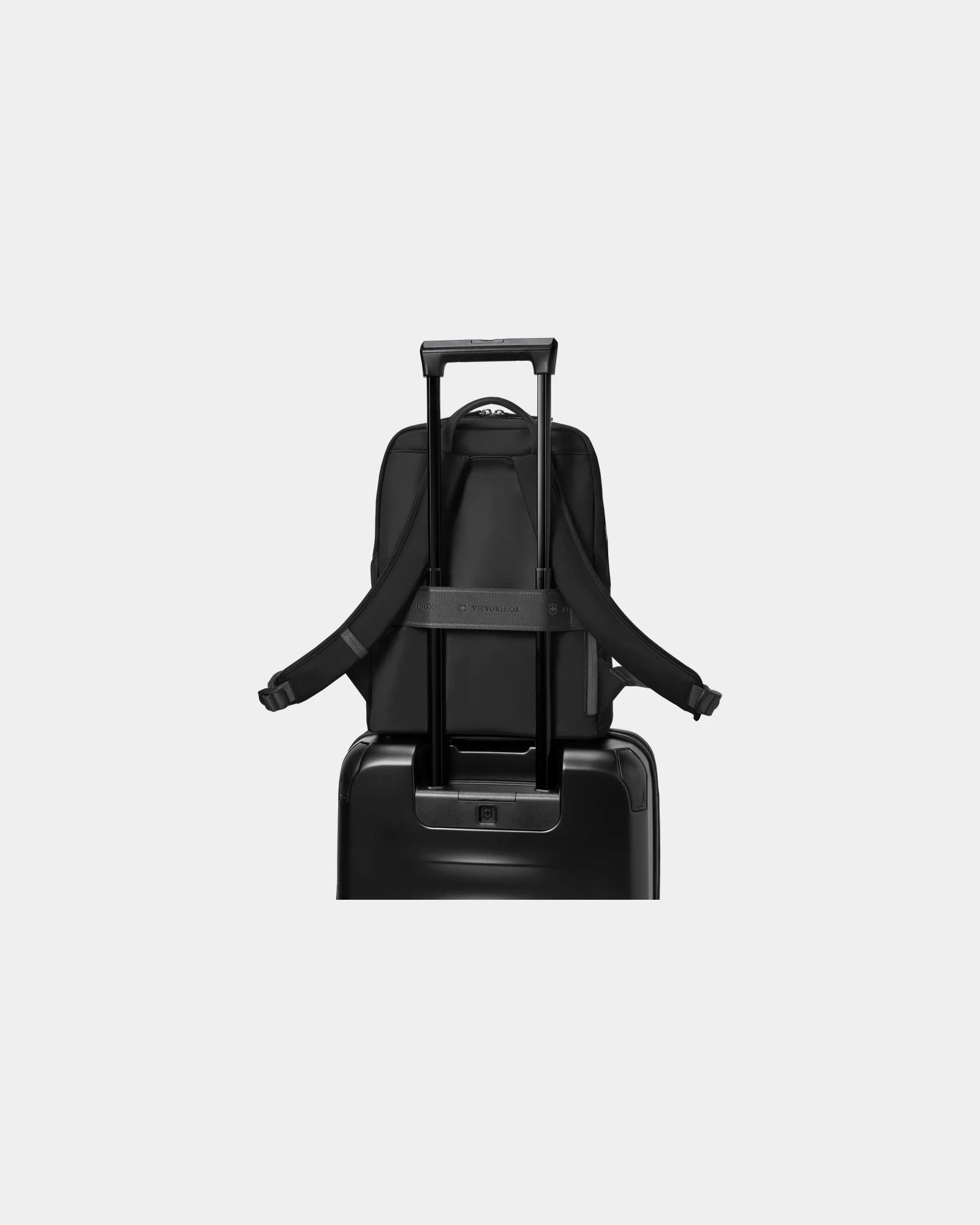 Plecak z nylonu i skóry Victorinox Victoria Signature z nadrukiem - 16