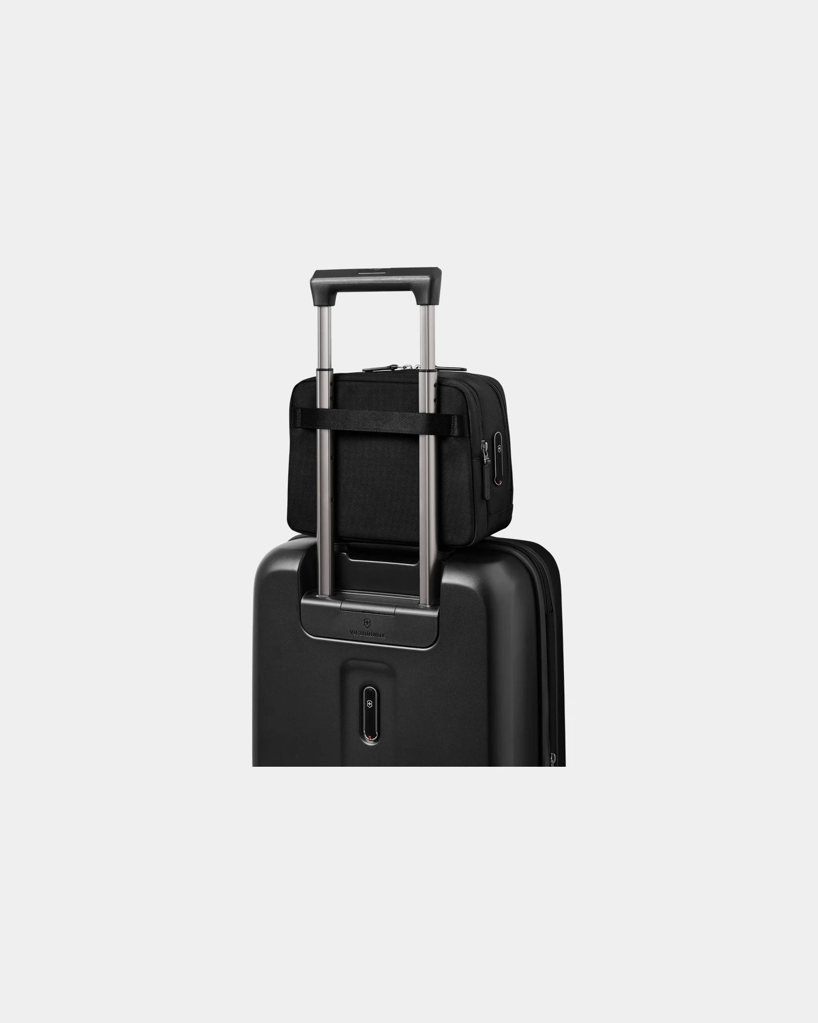 Kosmetyczka nylonowa ze skórą Victorinox Mythic z nadrukiem - 7