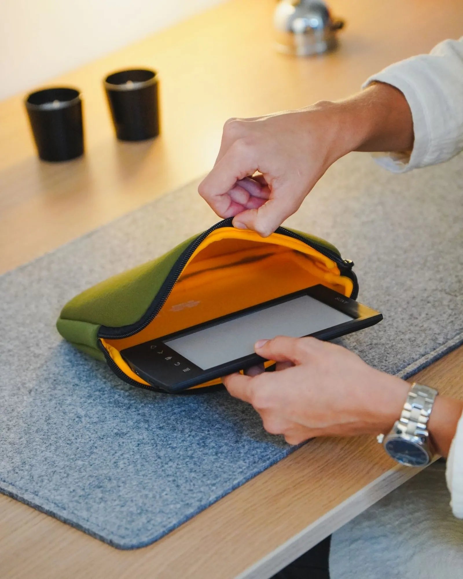 Etui na laptopa z recyklingu Ekomodo Apar 13" z nadrukiem