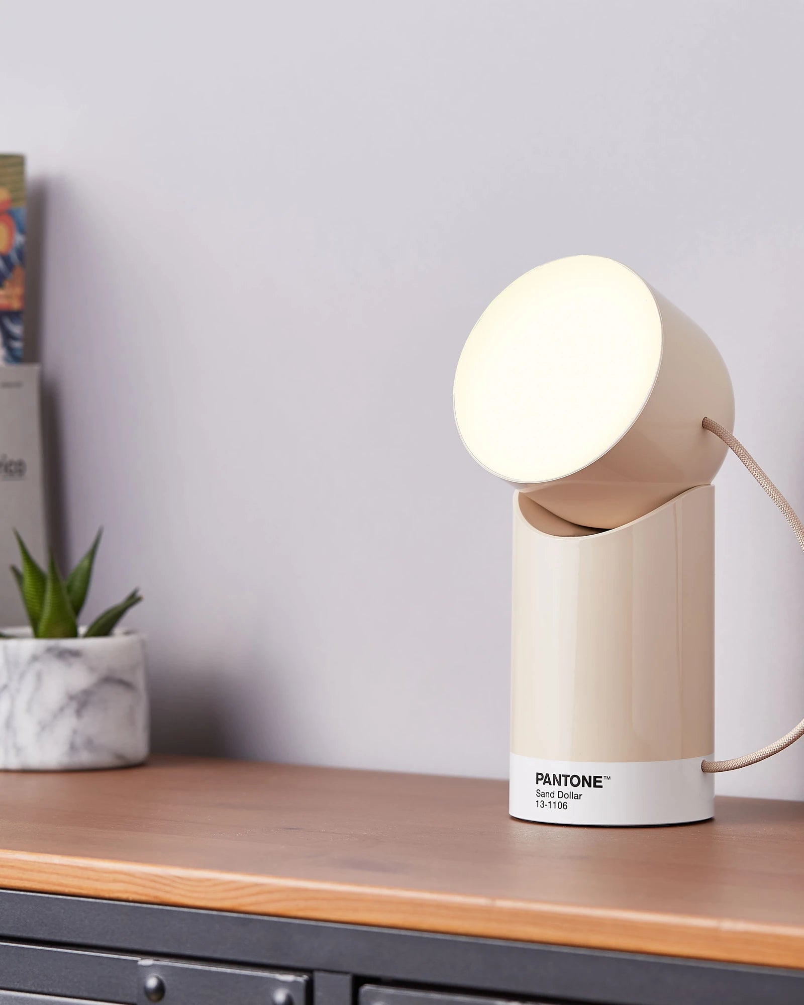 Lampa LED przenośna Lexon Orbe Light z nadrukiem - 21