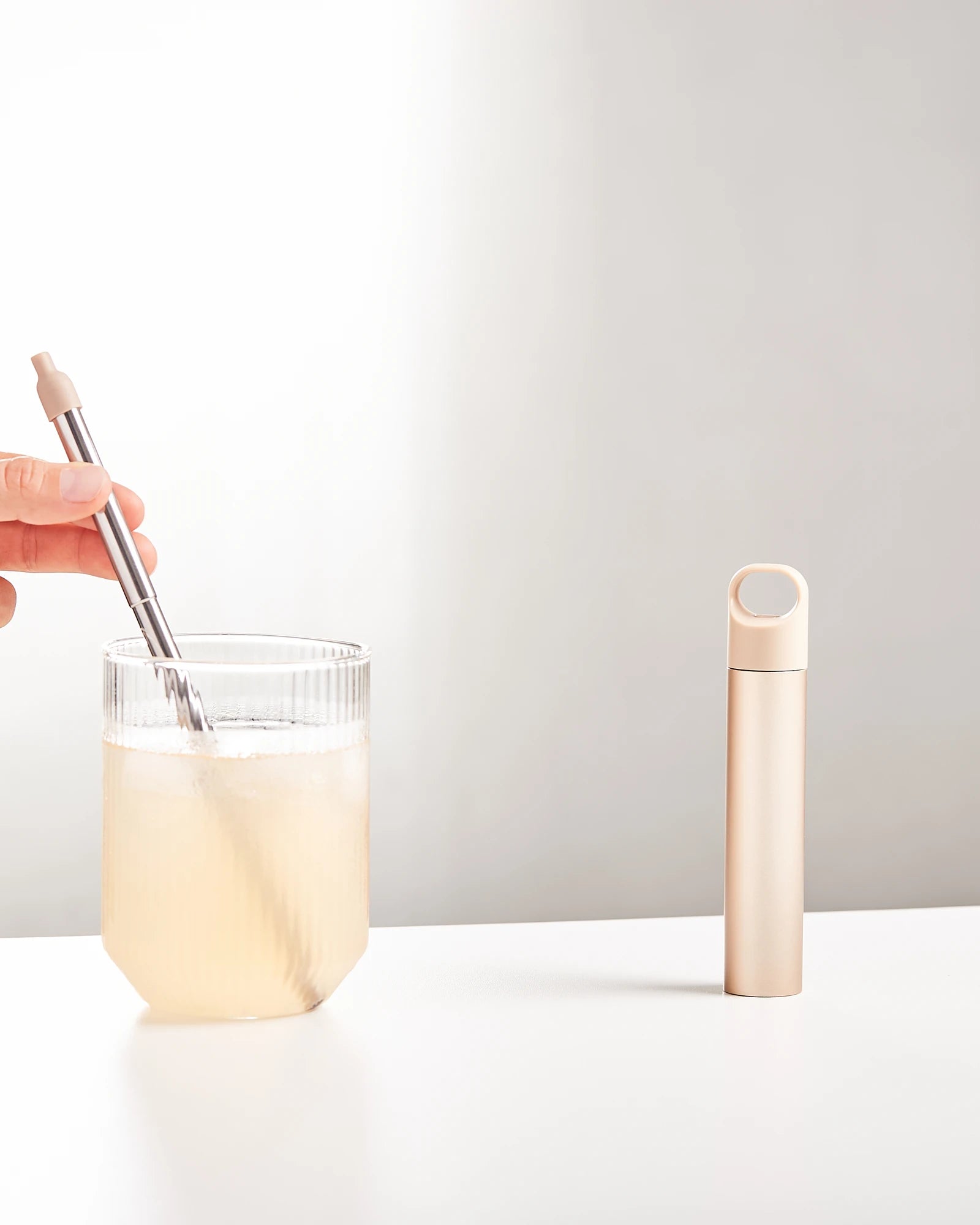 Słomka wielokrotnego użytku ze stali Lexon Nomaday UV Straw z nadrukiem - 6