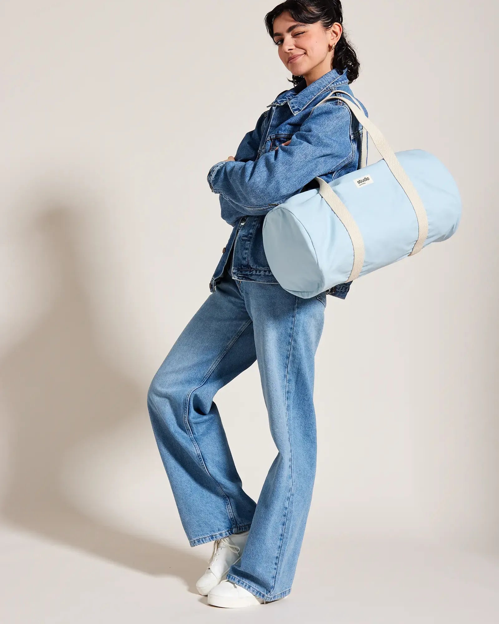 Torba duffel z bawełny organicznej Hindbag Sam z nadrukiem - 12