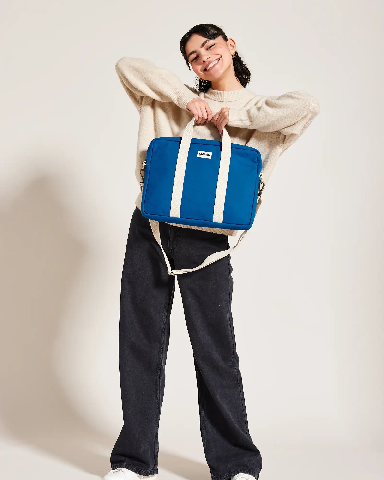 Torba na laptopa z bawełny organicznej Hindbag Luis z nadrukiem - 9