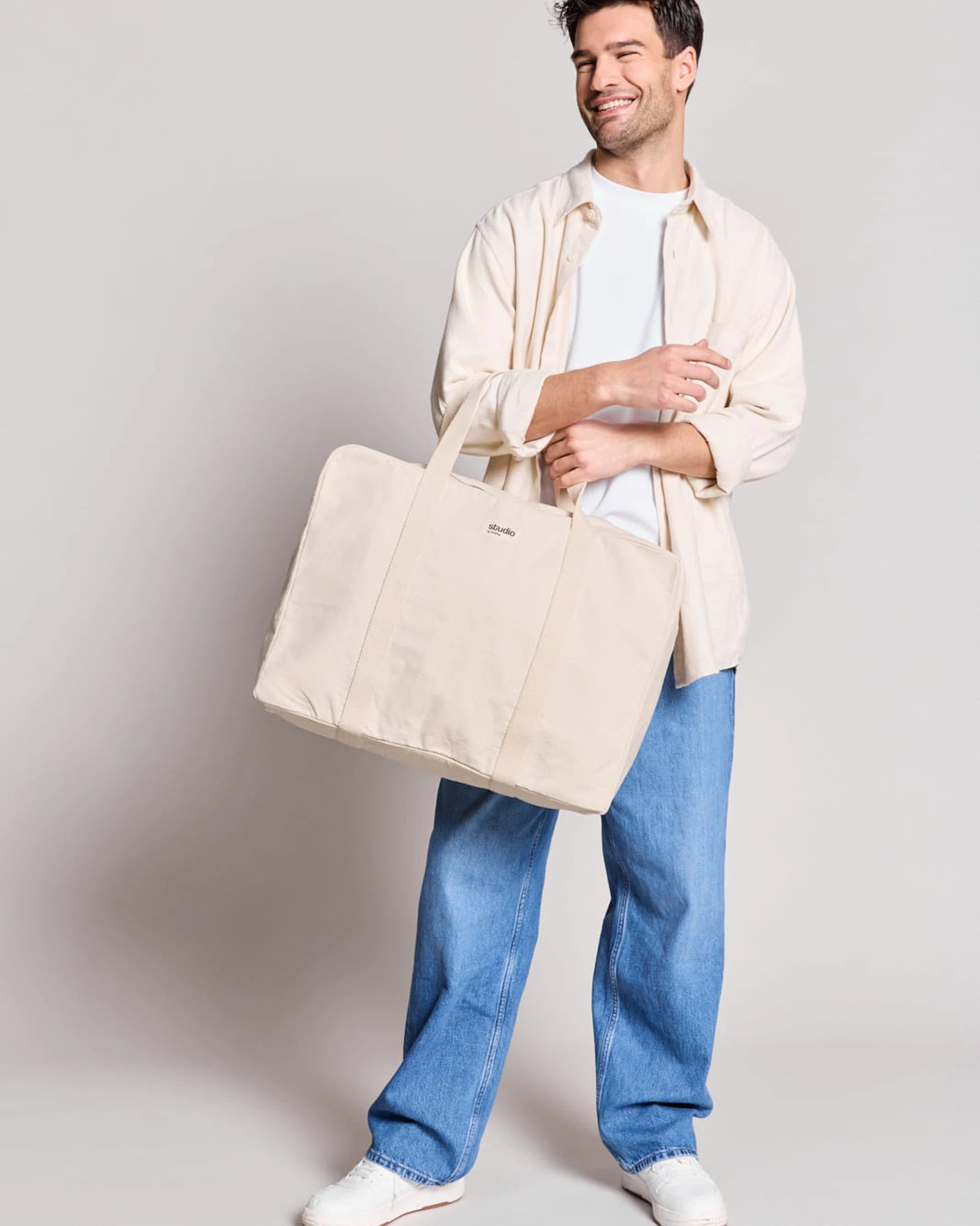Torba podróżna z bawełny organicznej Hindbag Gabriel z nadrukiem - 3