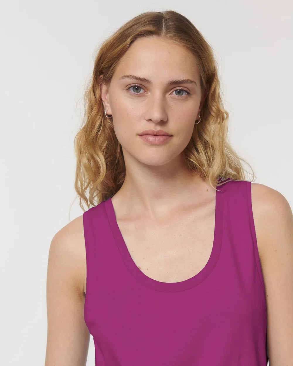 Tank top medium fit z nadrukiem - 12