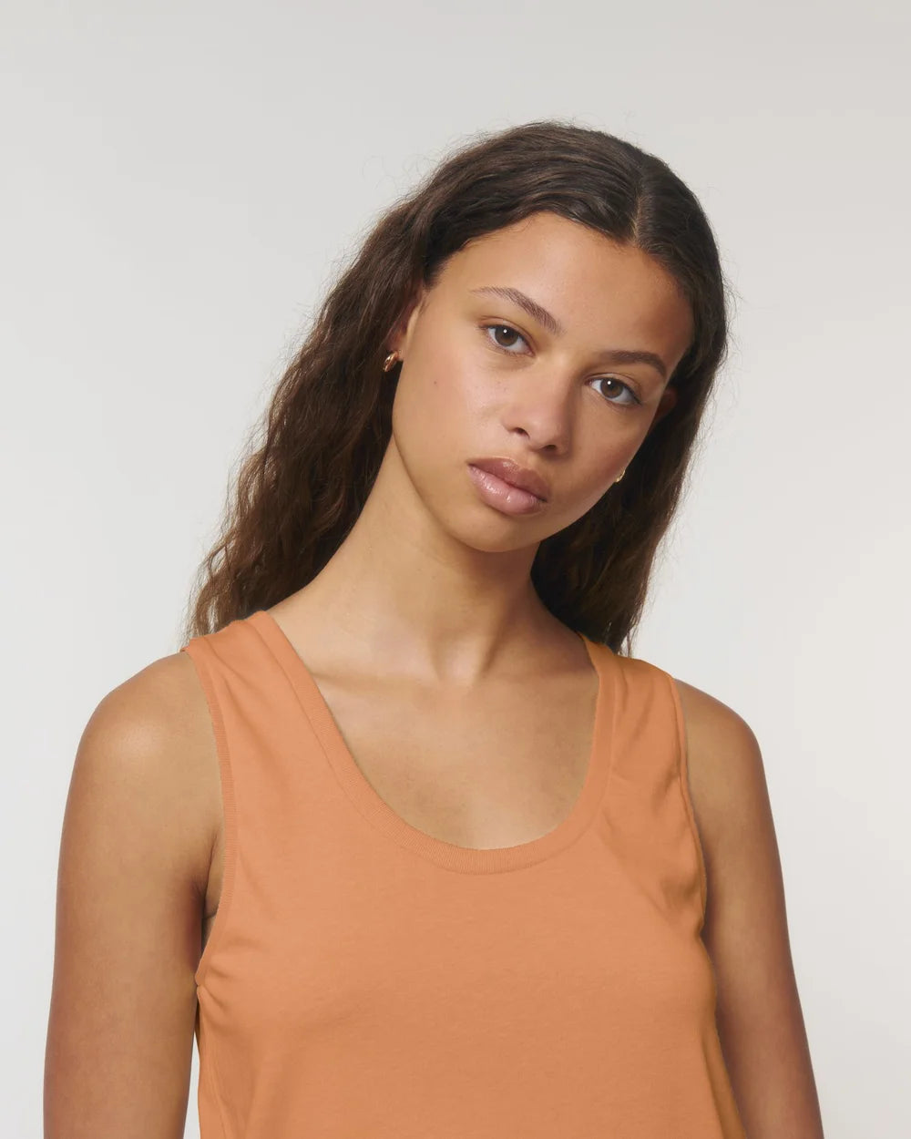 Tank top medium fit z nadrukiem - 15