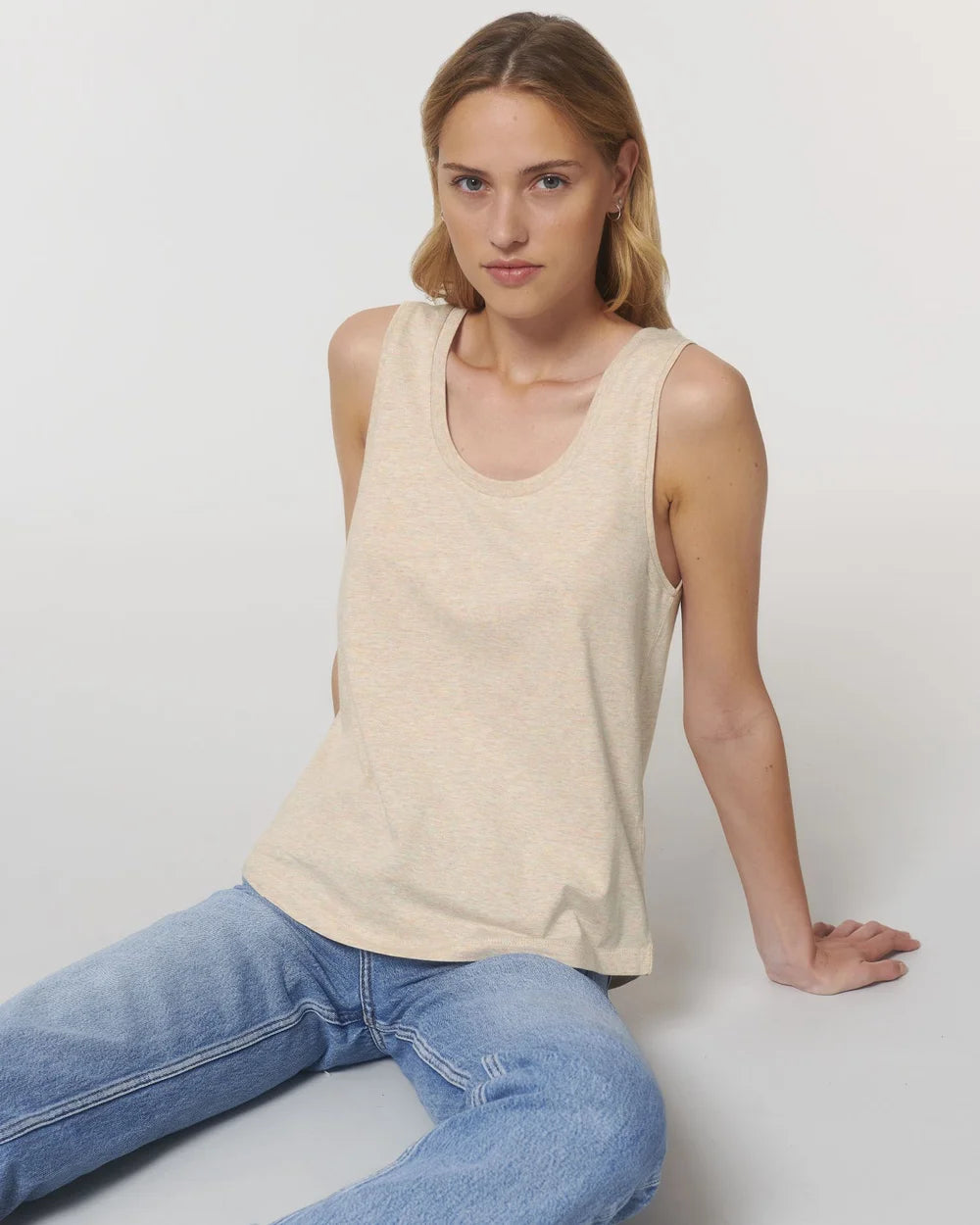 Tank top medium fit z nadrukiem - 26