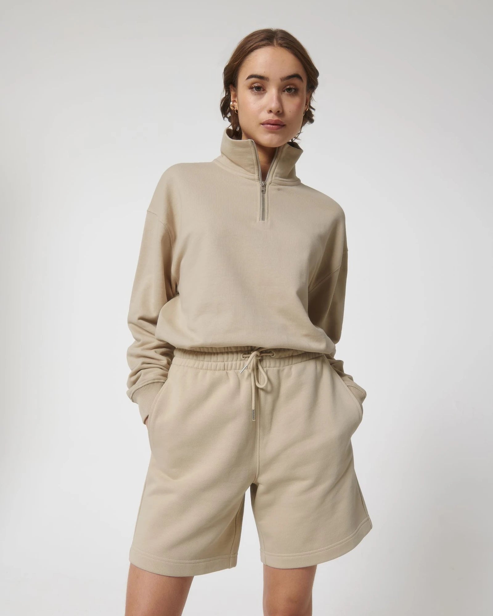 Szorty dresowe unisex z bawełny organicznej Stanley/Stella Boarder z nadrukiem - Pustynny Pył