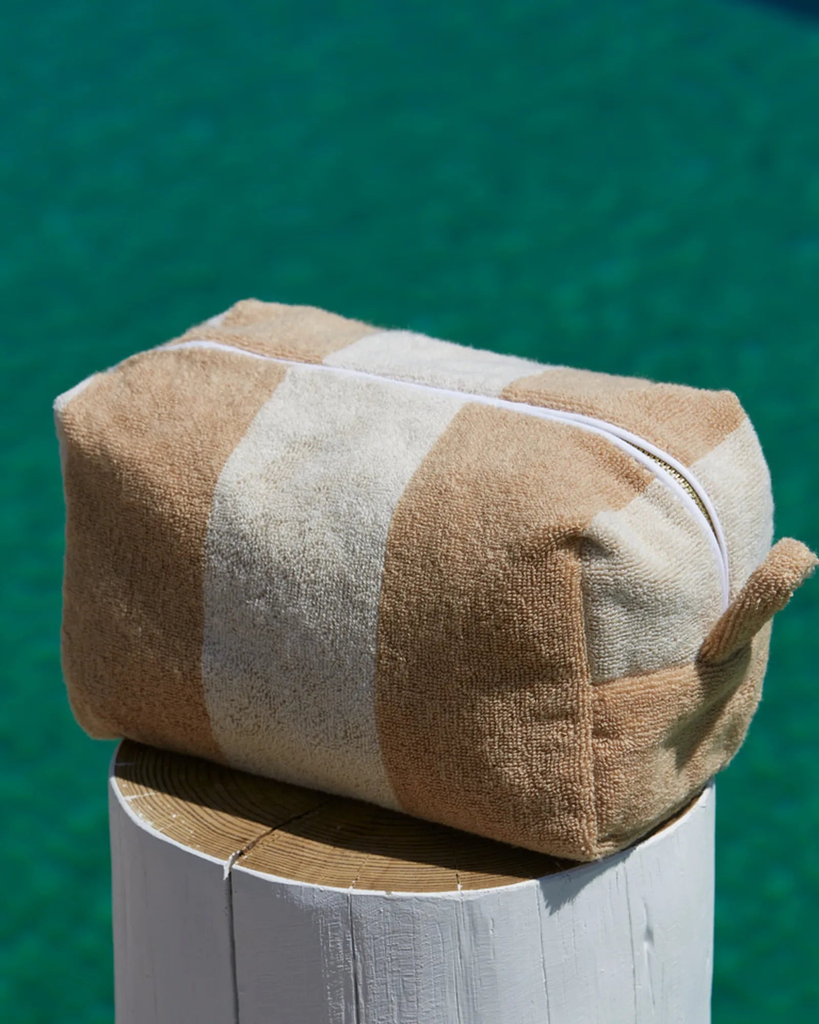 Kosmetyczka frotte La Serviette Paris z nadrukiem - 18