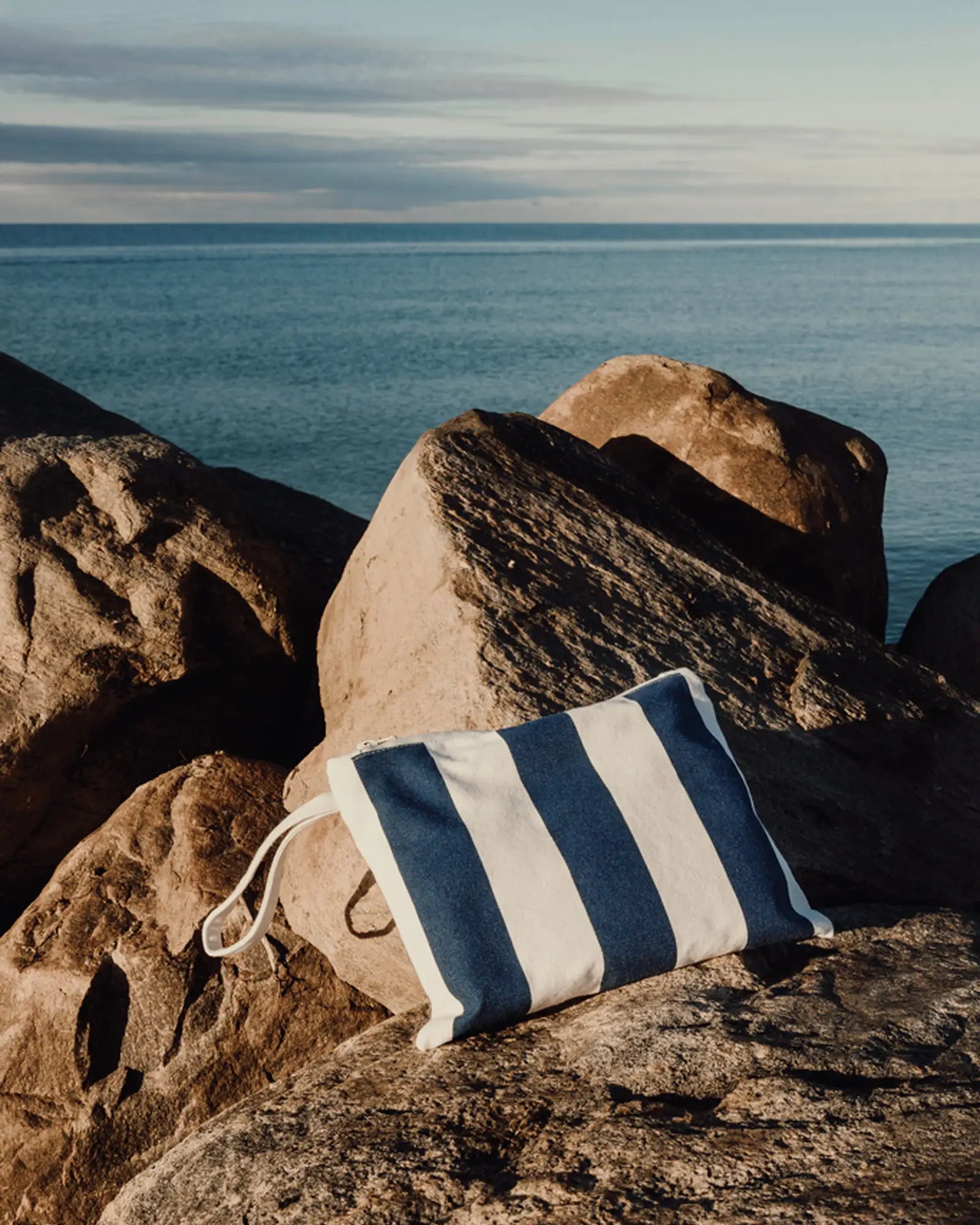 Torba essentials GRS z bawełny z recyklingu Vinga Lagoa z haftem - 3