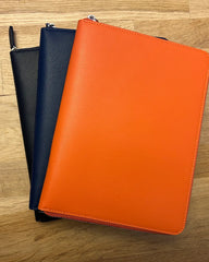 Etui na notes ze skóry z recyklingu Iné Companion z nadrukiem - 5